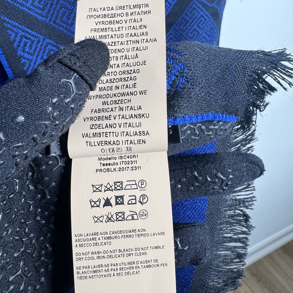 Versace Medusa Greek Key Wool Blend scarf - Picture 6 of 8
